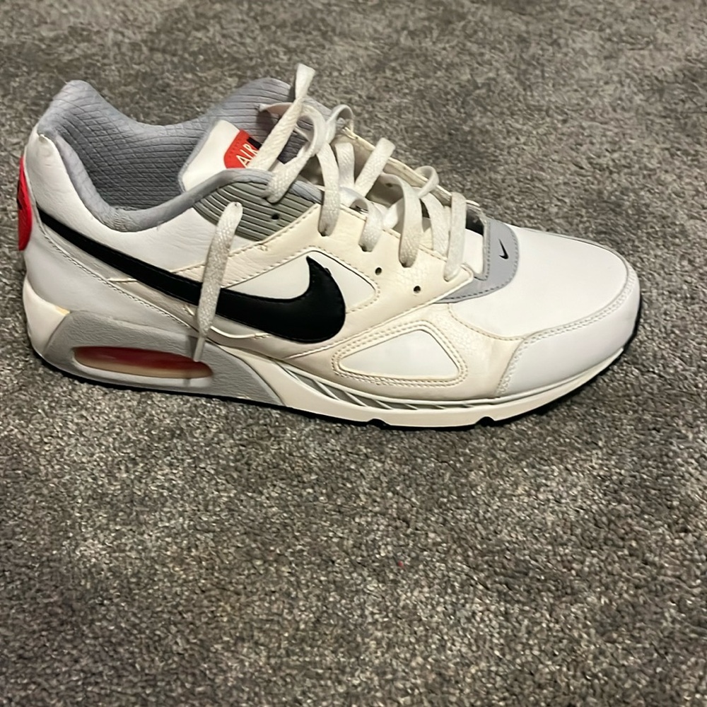 Nike Air Max Men’s size 11.5